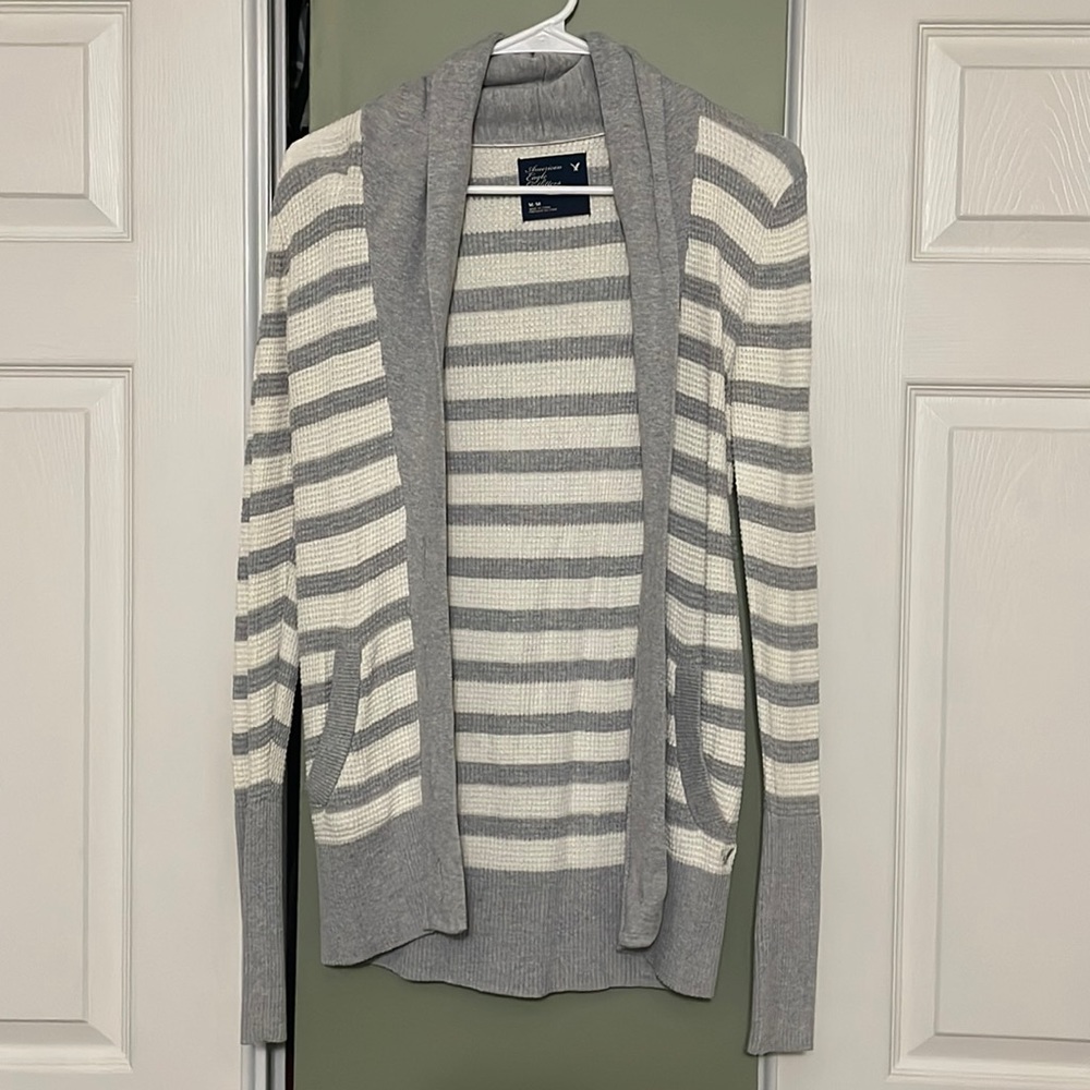 American Eagle Gray and White Stripe Cardigan, Women’s Size Medium, Super Cute!